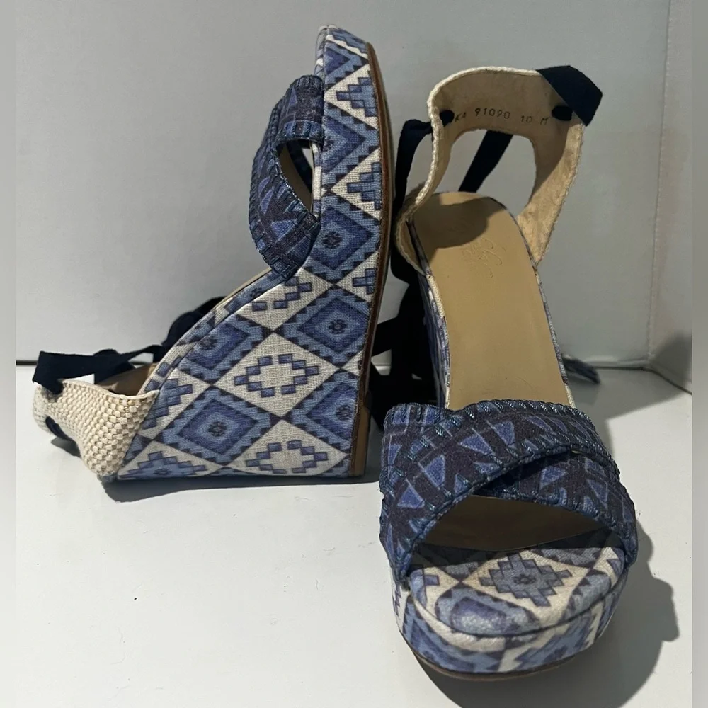 Theodora & Callum by Stuart Weitzman Biarritz Blue Aztec Espadrille Wedges Sz 10
